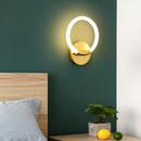 Arandela Aura Dourada - Elegância e Sofisticação em Cada Detalhe