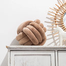 Almofada Nó Escandinavo – Design, Aconchego e Estilo em uma Só Peça