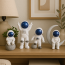 Kit com 4 Estátuas Astronautas Decorativos